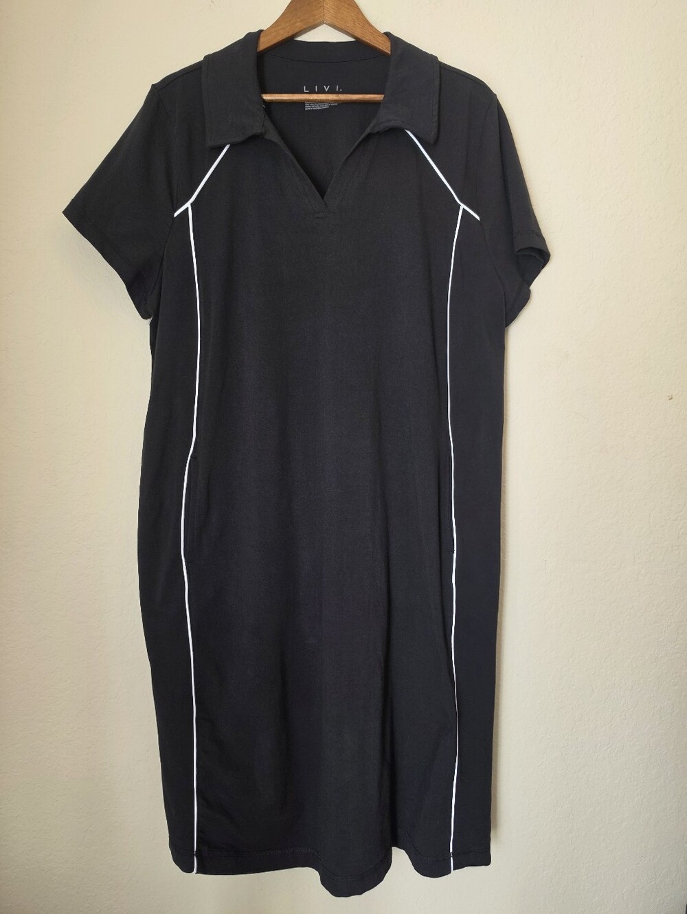 Livi Lane Bryant Polo Style Activewear Dress Womens Sz 18/20 Black White Pipingโ